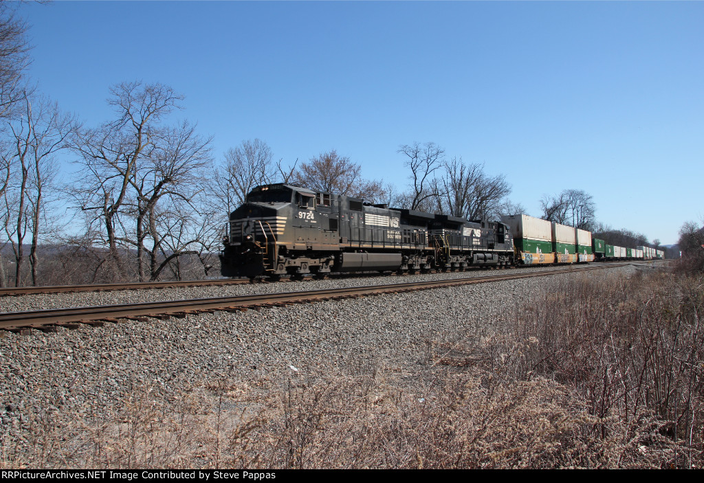 NS 9724 with a westbound stack train